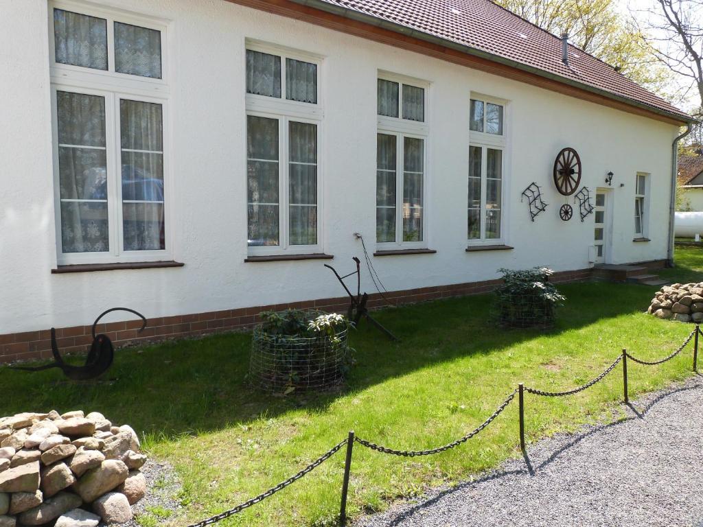 Landhaus Dargelin Hotel Behrenhoff Екстериор снимка