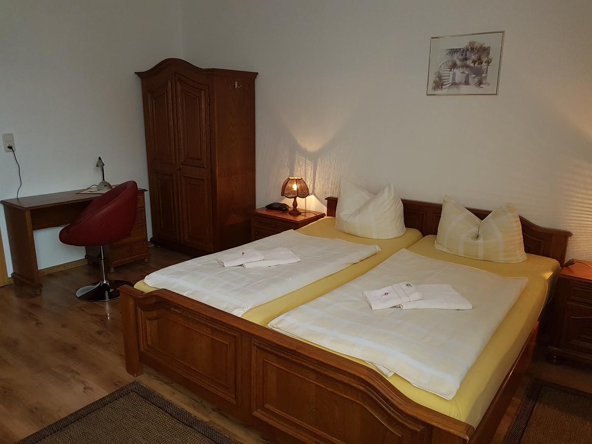 Landhaus Dargelin Hotel Behrenhoff Екстериор снимка
