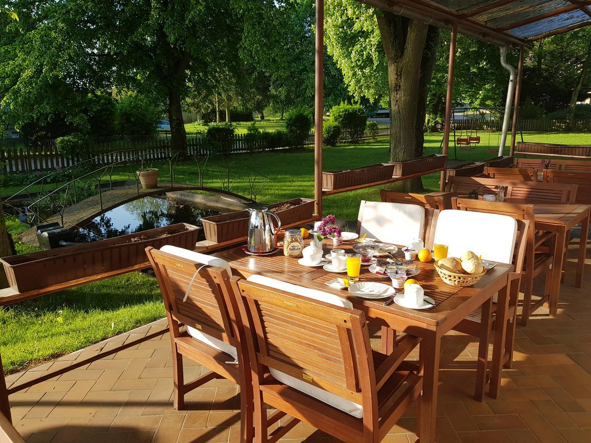 Landhaus Dargelin Hotel Behrenhoff Екстериор снимка