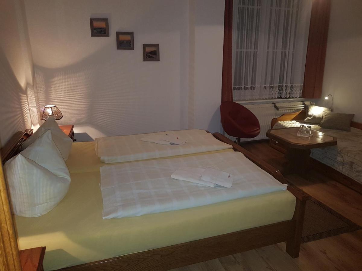 Landhaus Dargelin Hotel Behrenhoff Стая снимка
